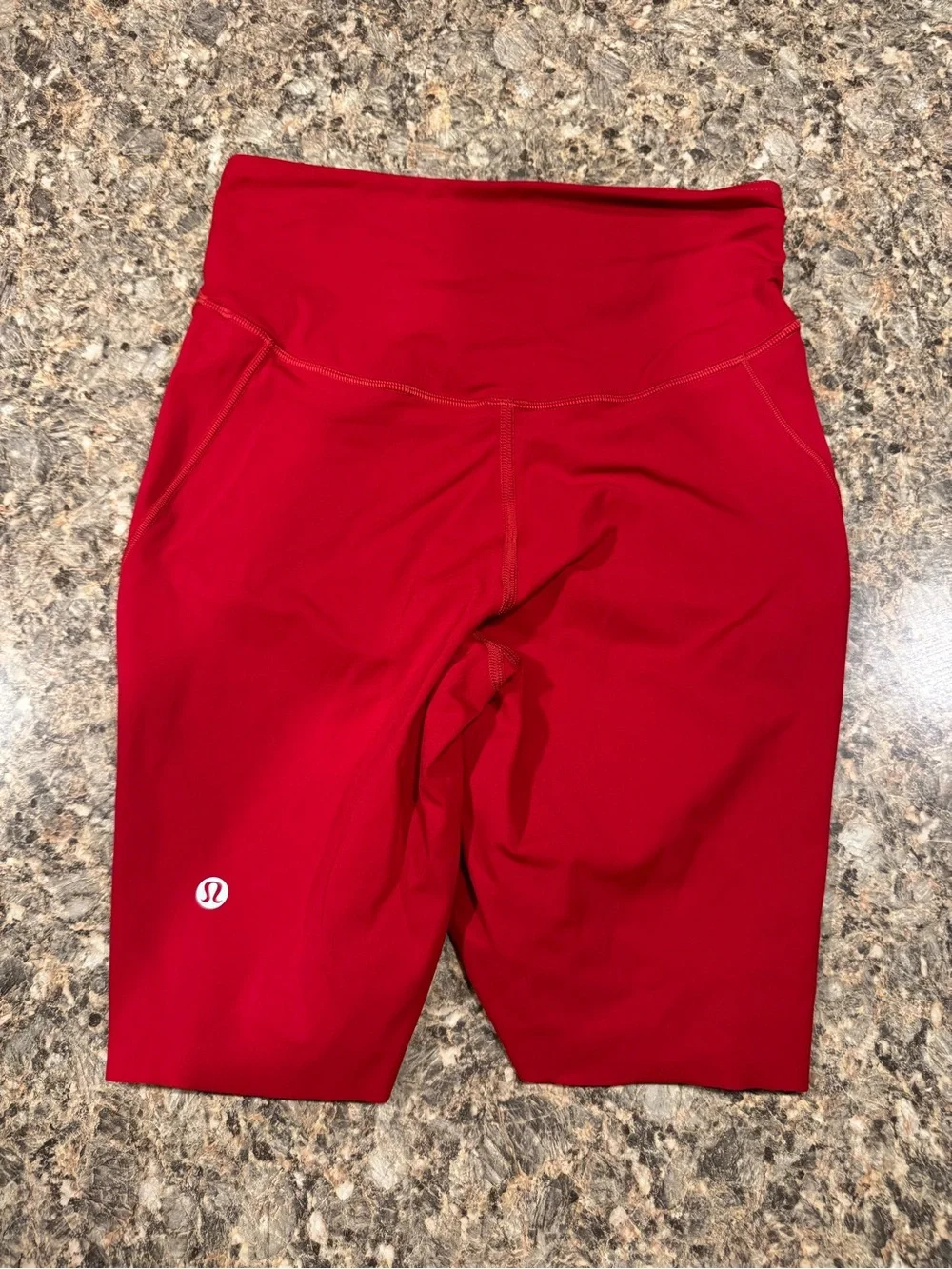 Lululemon bike shorts size 4 - Picture 3 of 6